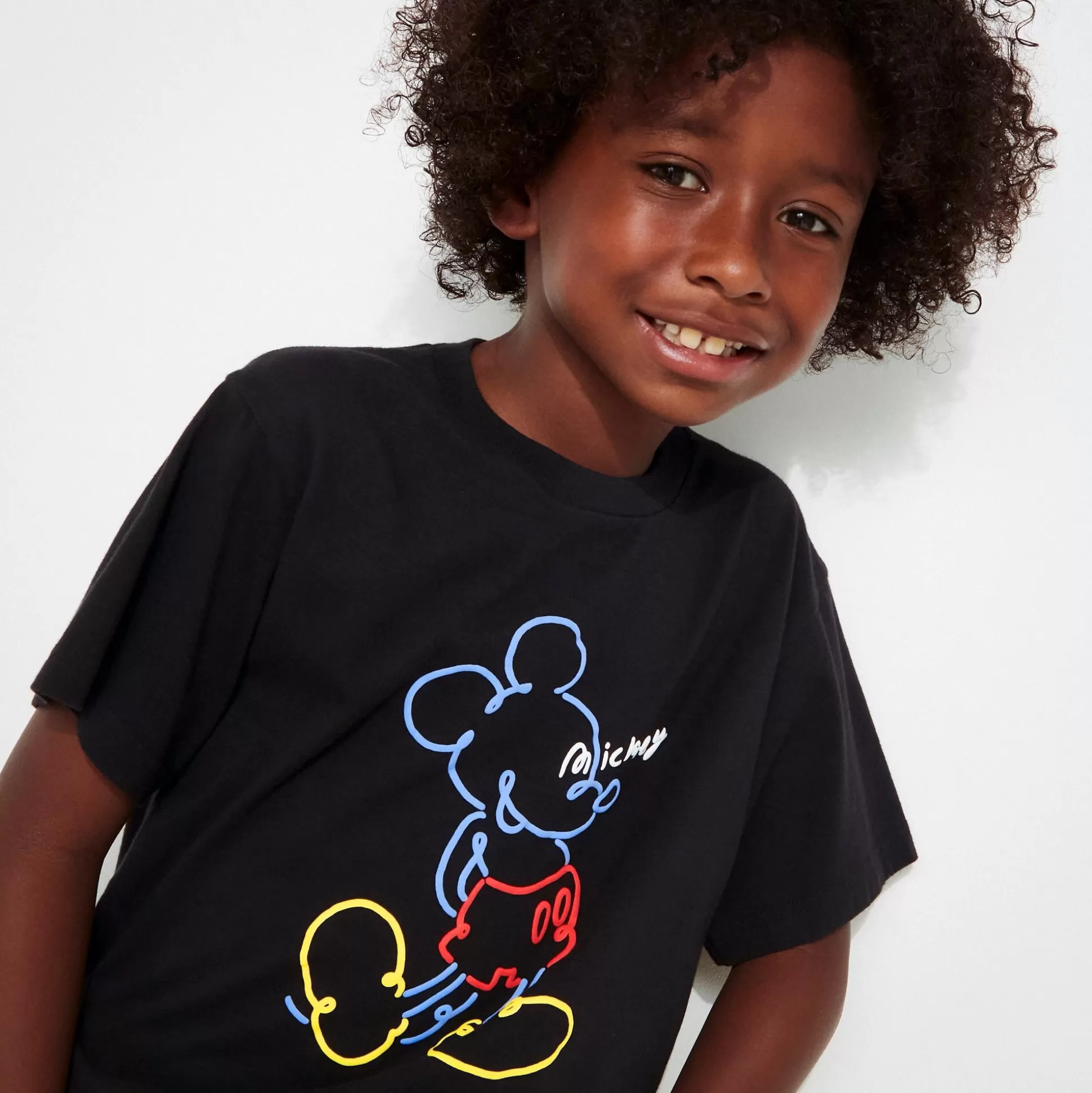 Kids UNIQLO Ut: Graphic Tees<Mickey Stands Ut (Short Sleeve Graphic T-Shirt)