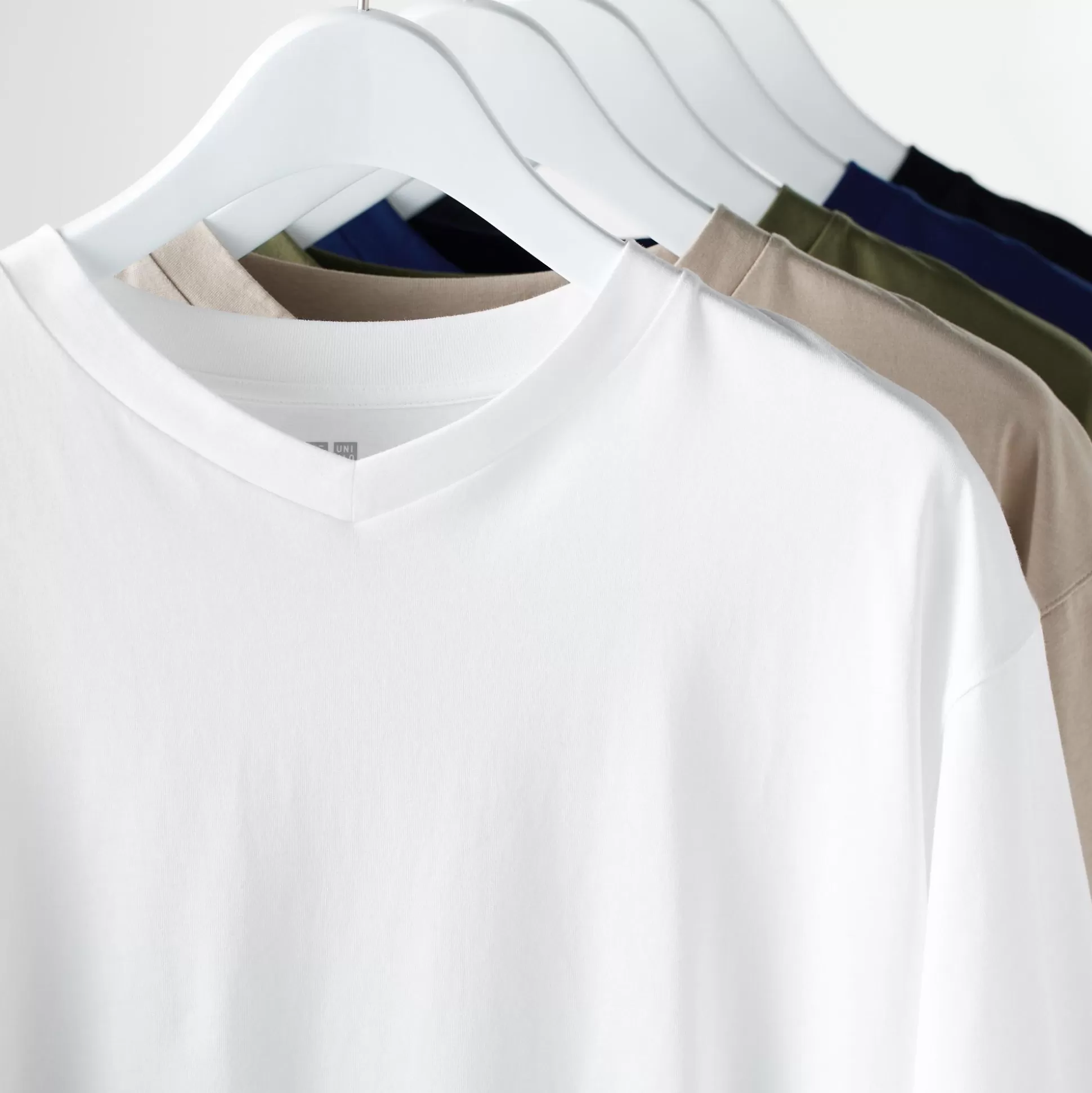 Women UNIQLO T-Shirts<Relaxed Fit V-Neck Short-Sleeve T-Shirt