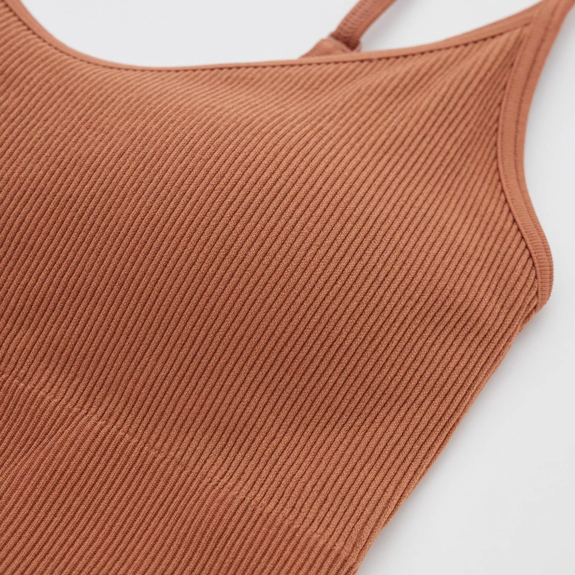 Women UNIQLO Cropped Tops<Seamless Half Camisole Bra Top